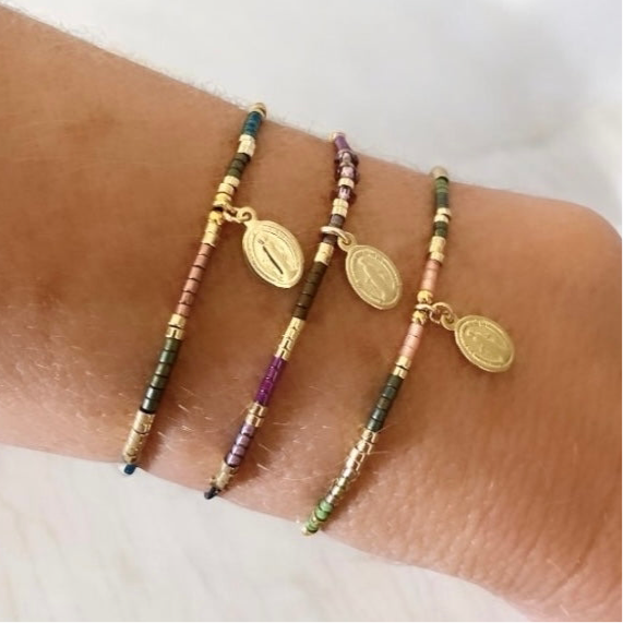 Pulsera hilo mijuki virgen de los milagros oro