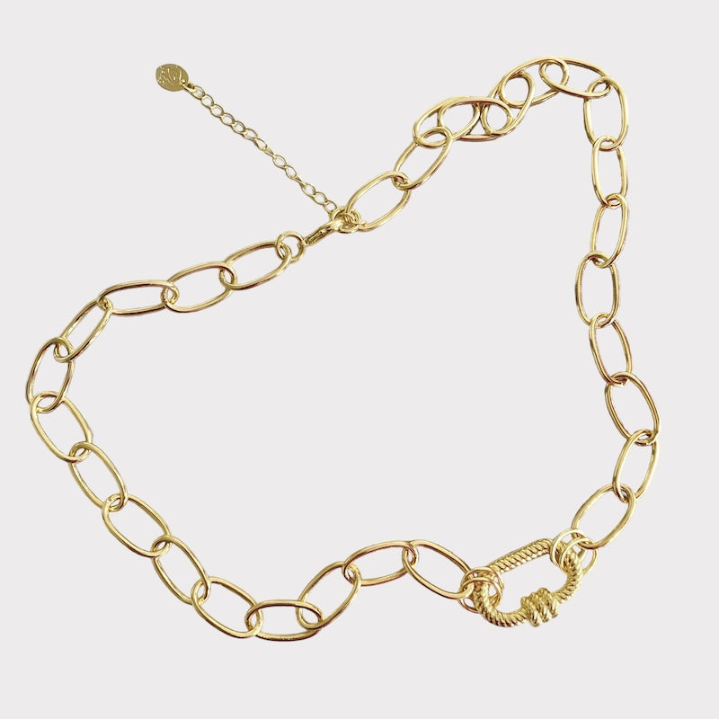 Collar amanda broche oro