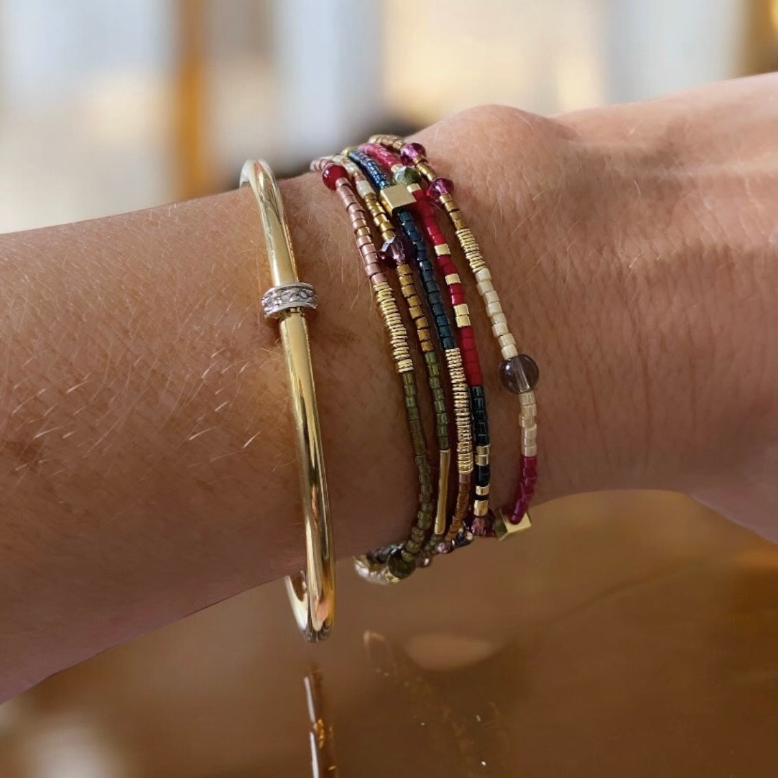 Esclava rueda circones oro