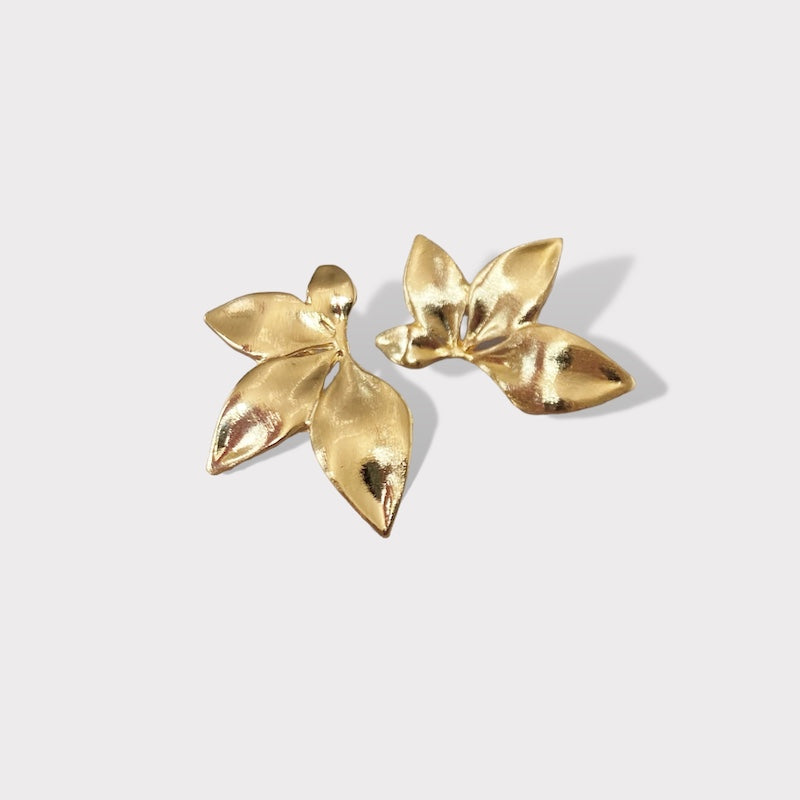 Aros media flor oro