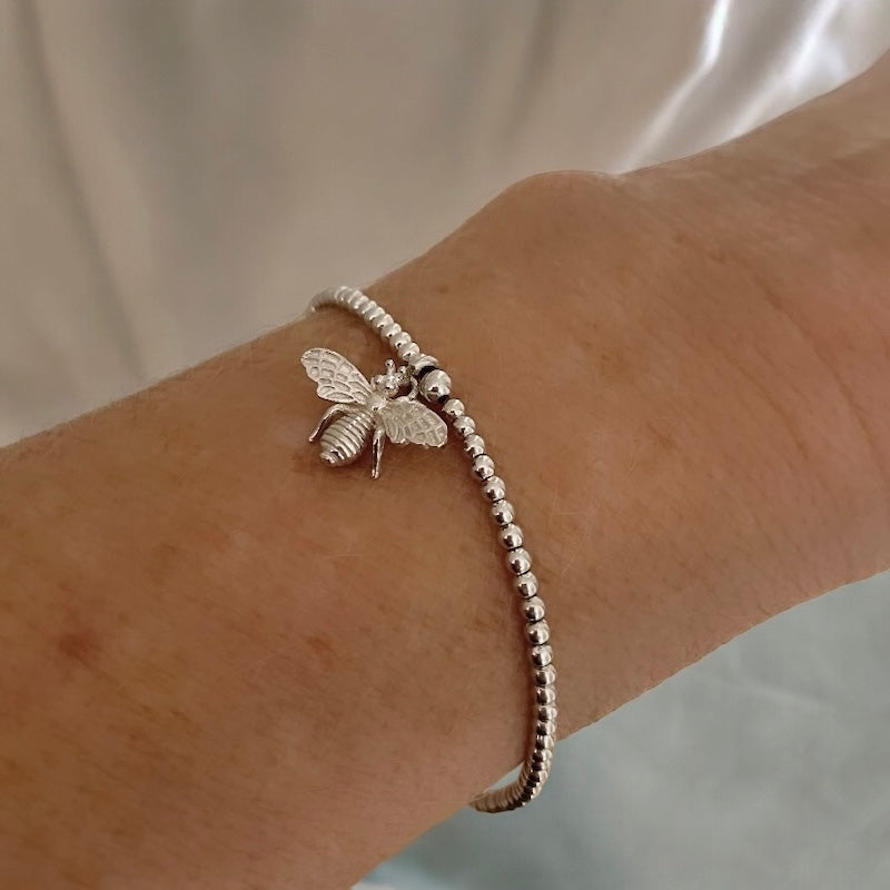 Pulsera abejita plata