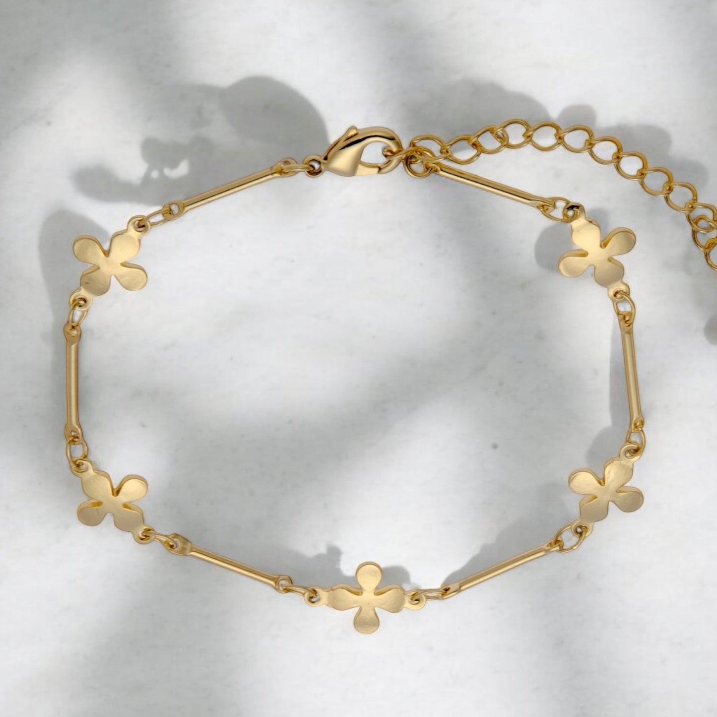Pulsera tréboles oro
