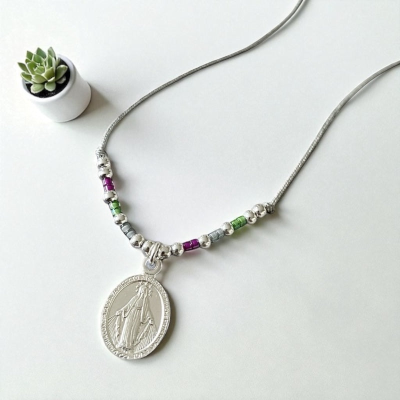 Collar mijuki hilo virgen de los rayos plata