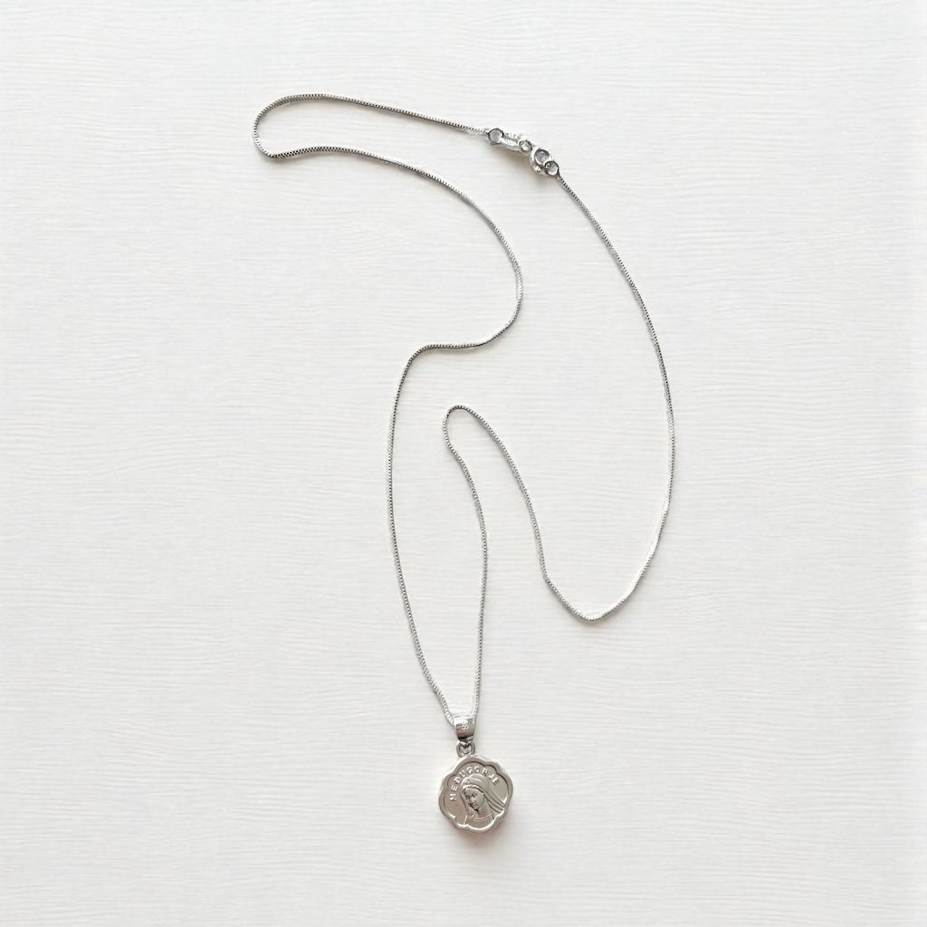 Collar virgen de medjugorje plata 925