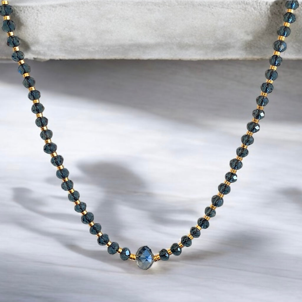 Collar choker cristales azules oro
