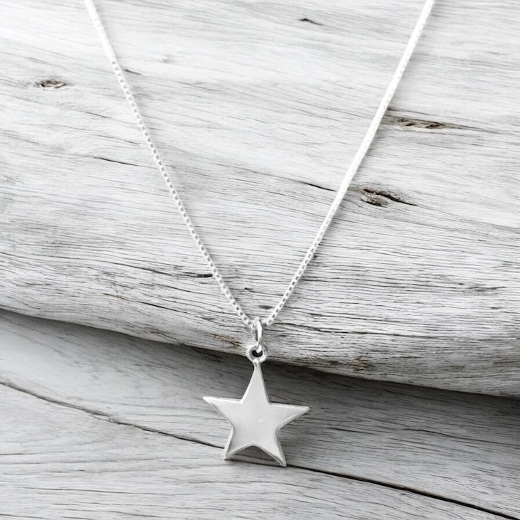 Collar estrella plata 925
