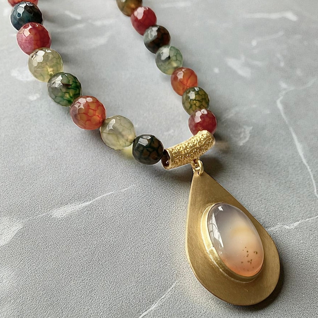 Collar sara oro