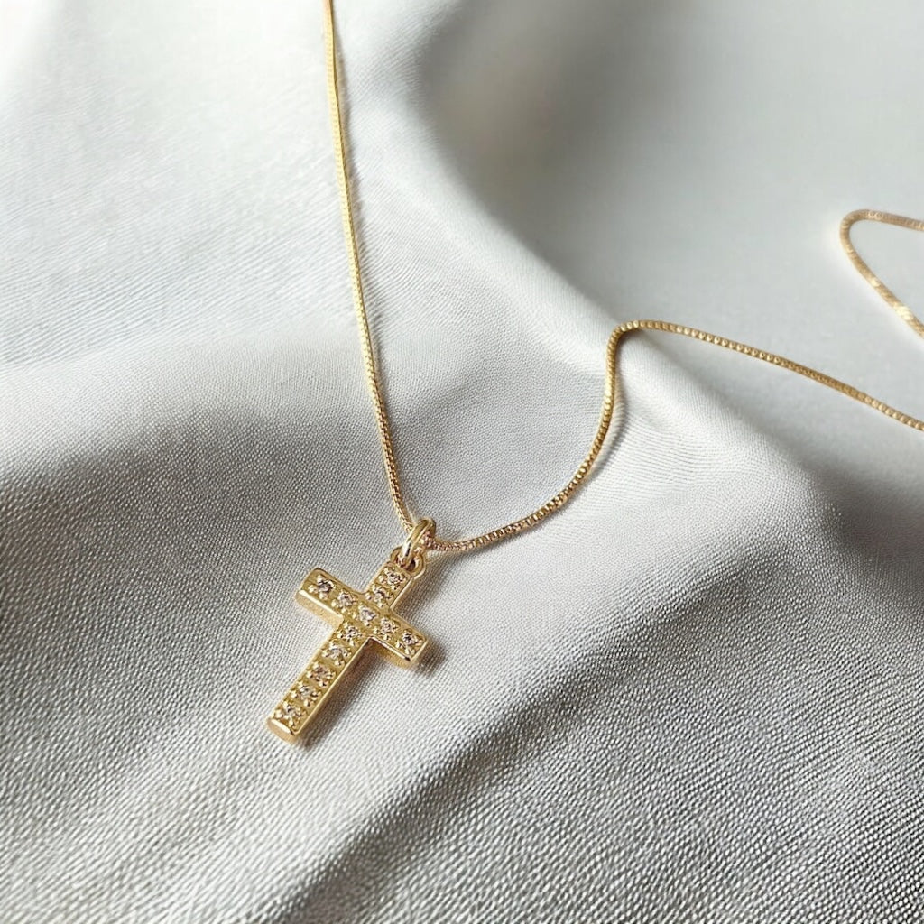 Collar cruz oro