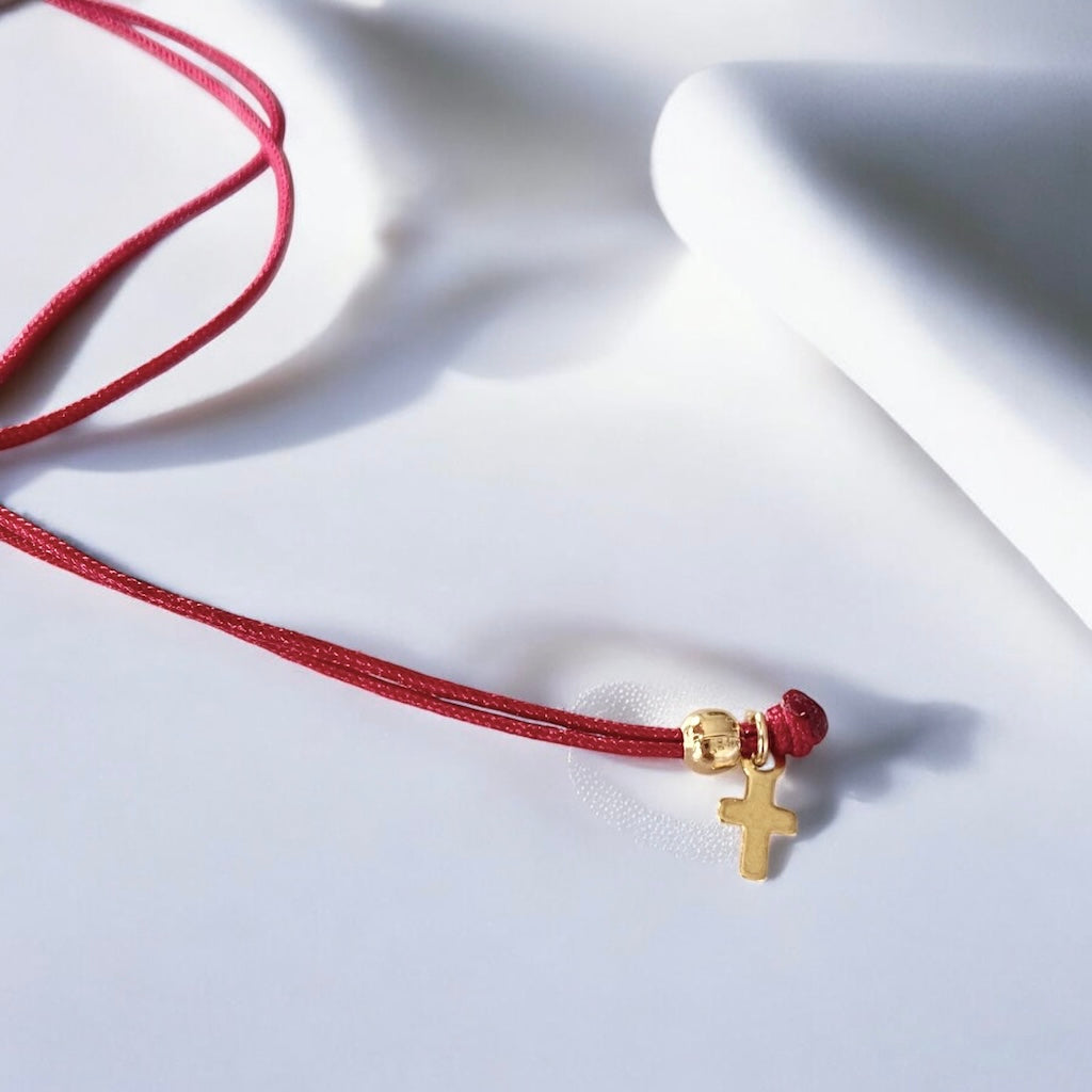 Pulsera macramé Virgen de los Rayos oro