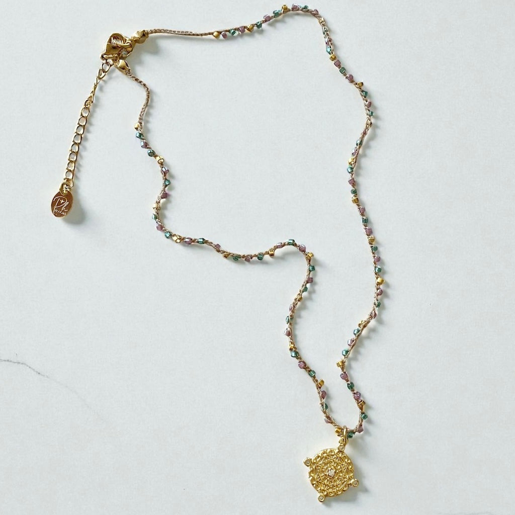 Collar tejido amelia oro