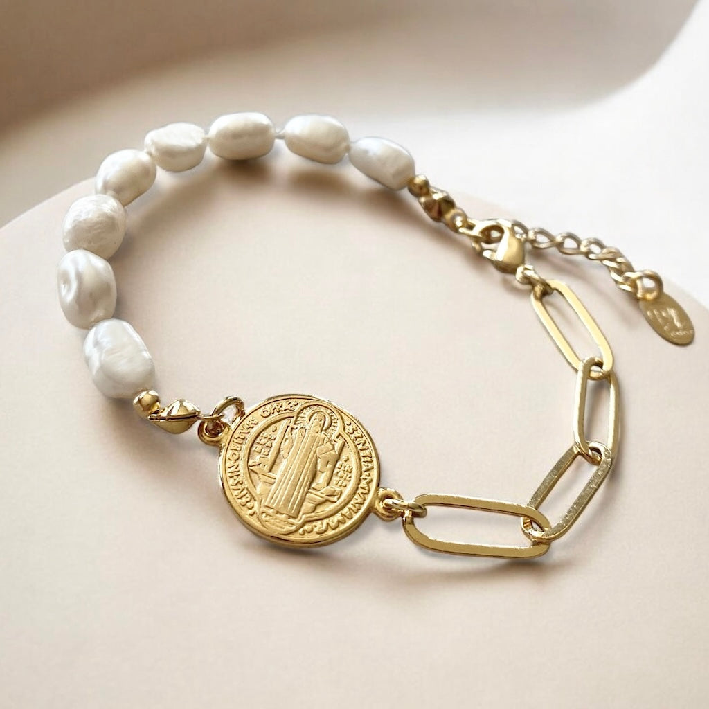 Pulsera perlas San Benito oro