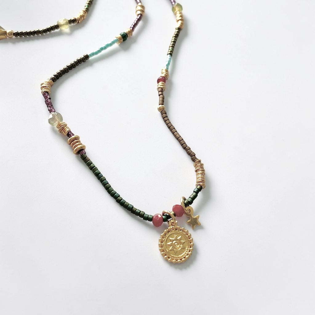 Collar etro estrella oro