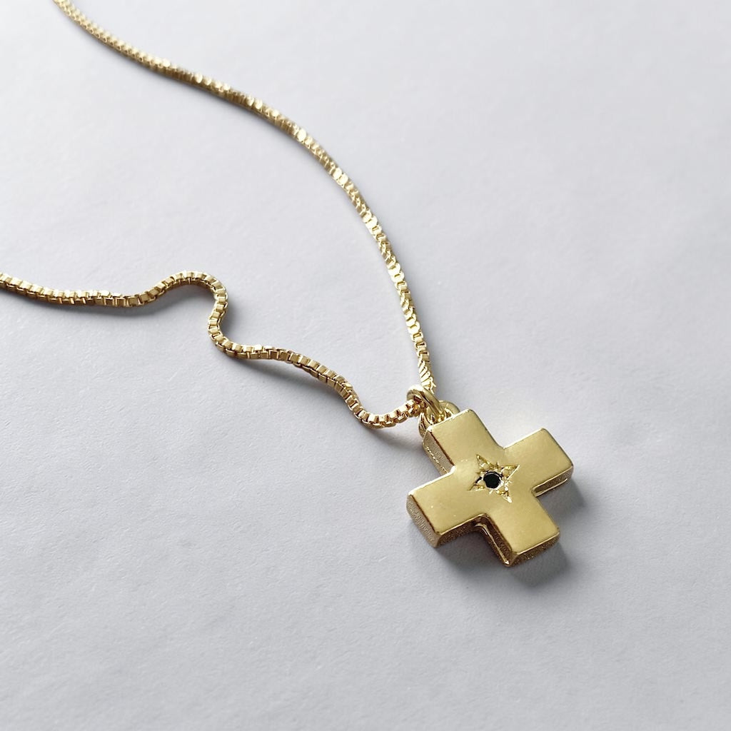 Collar cruz circón oro