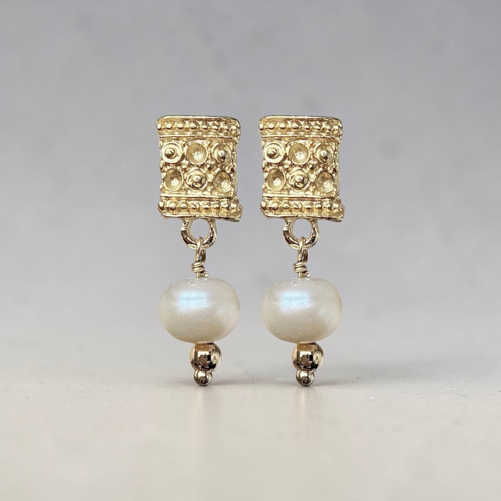 Aros savona perlas de río oro