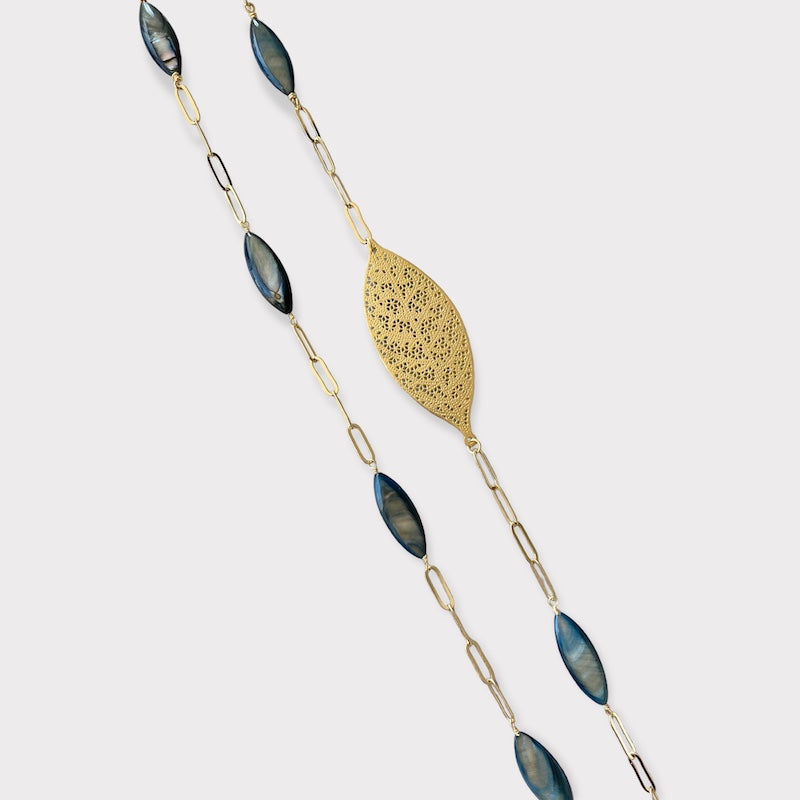 Collar largo nácar oro
