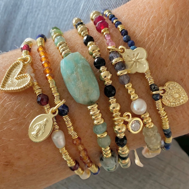 Pulsera corazón oro