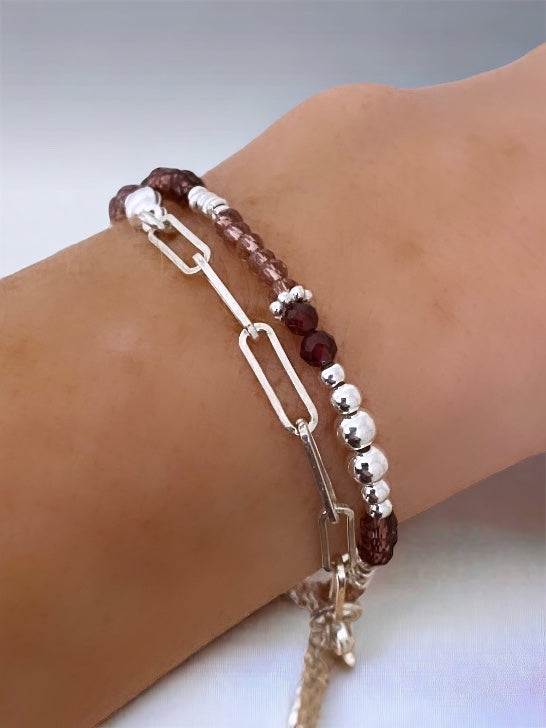 Pulsera doble granates cristales plata