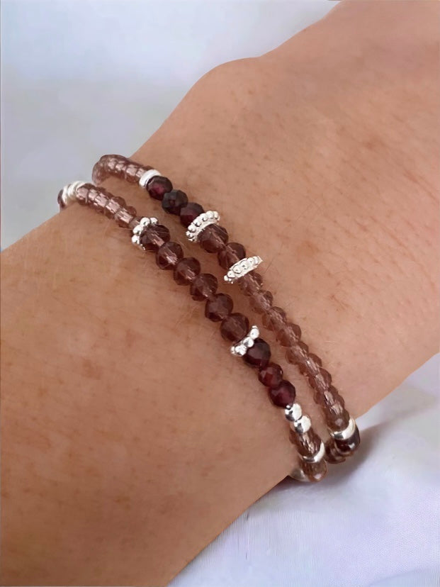 Pulsera doble granates cristales plata