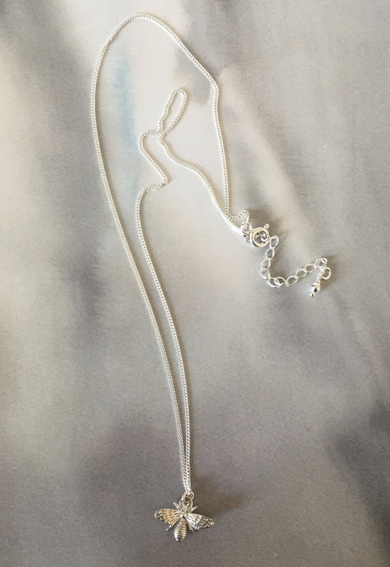 collar abeja plata