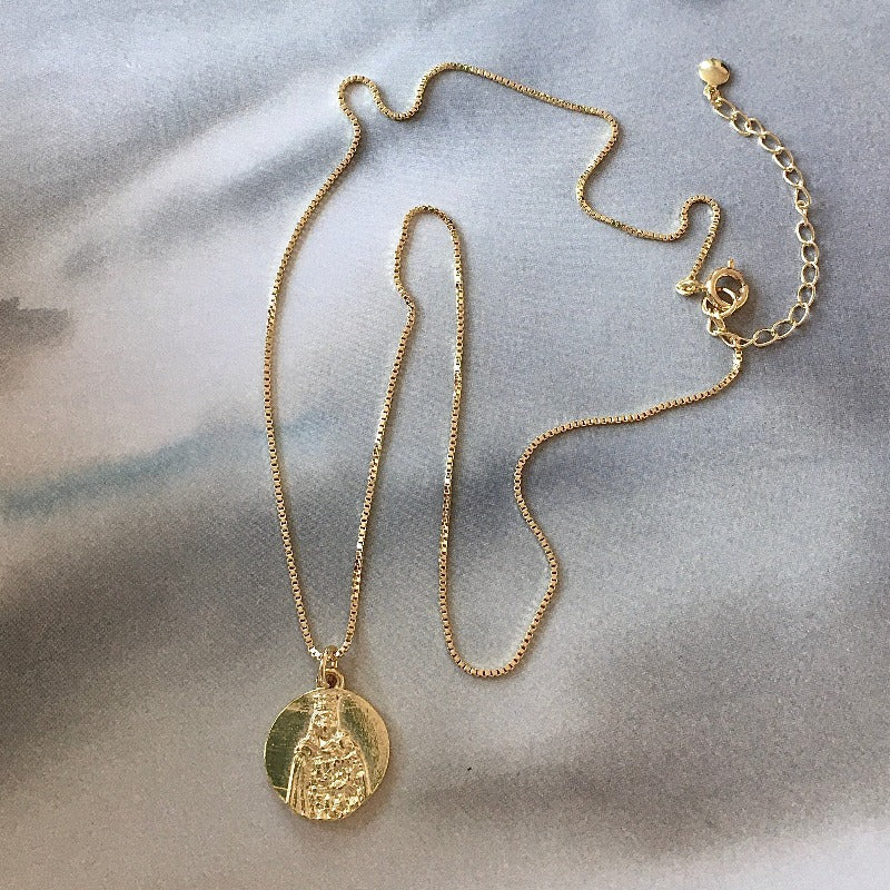 collar virgen del carmen oro