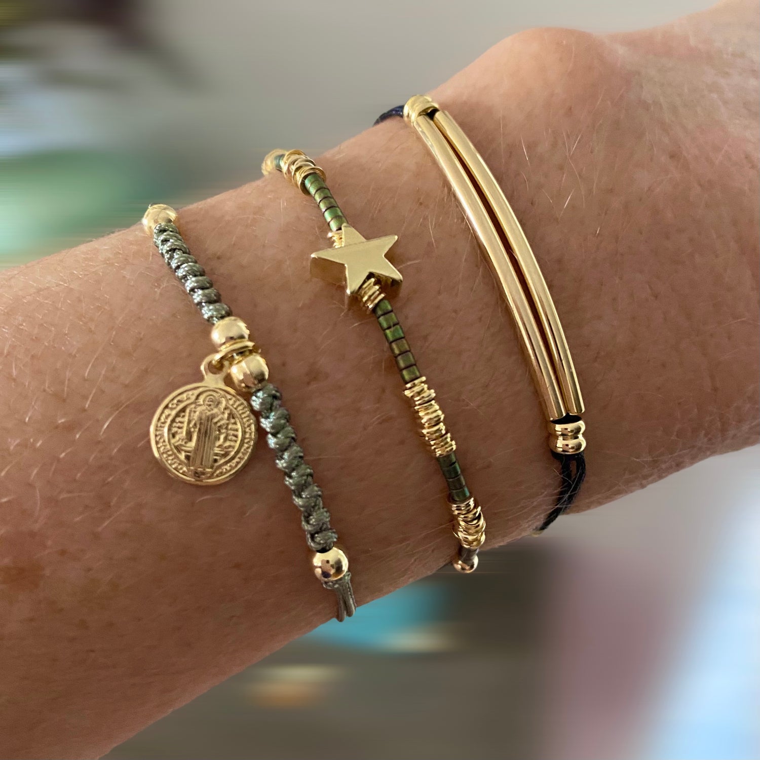 PULSERAS HILO ORO