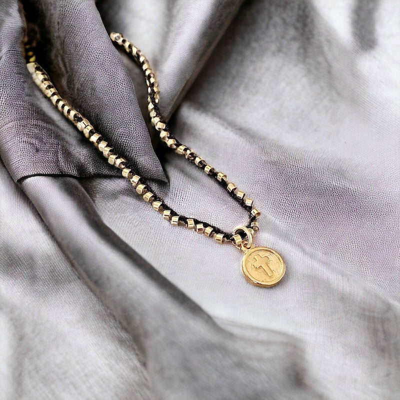 Collares religiosos enchapados en oro