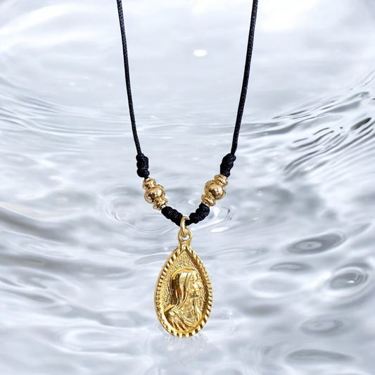 Collar hilo virgen niña oro