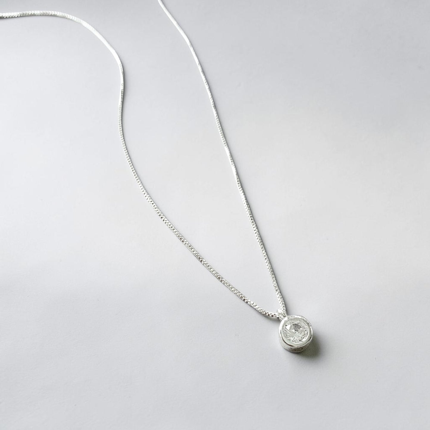 Collar punto de luz 5mm plata 925