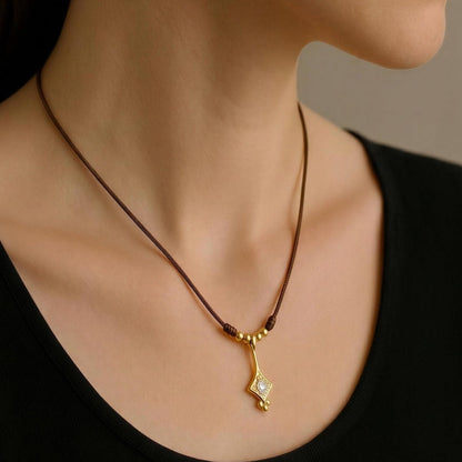 Collar hilo france oro