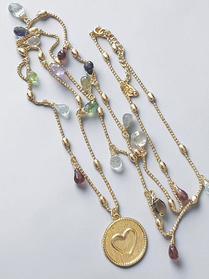 Collar largo gotas corazón oro