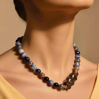 Collar tierra azul oro