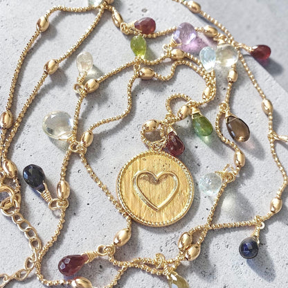 Collar largo gotas corazón oro