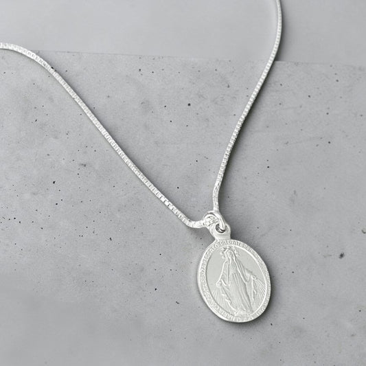 Collar virgen de los rayos plata 925
