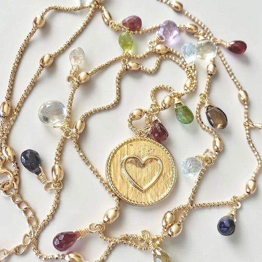 Collar largo gotas corazón oro