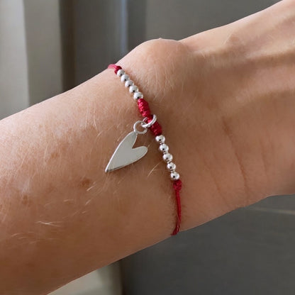 Pulsera hilo rojo corazón plata