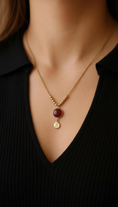 Collar tejido raíz de rubí luna oro