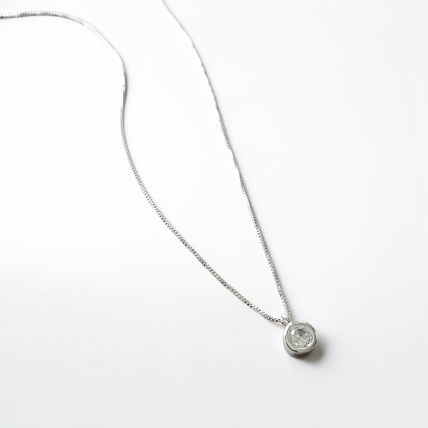 Collar punto de luz 5mm plata 925