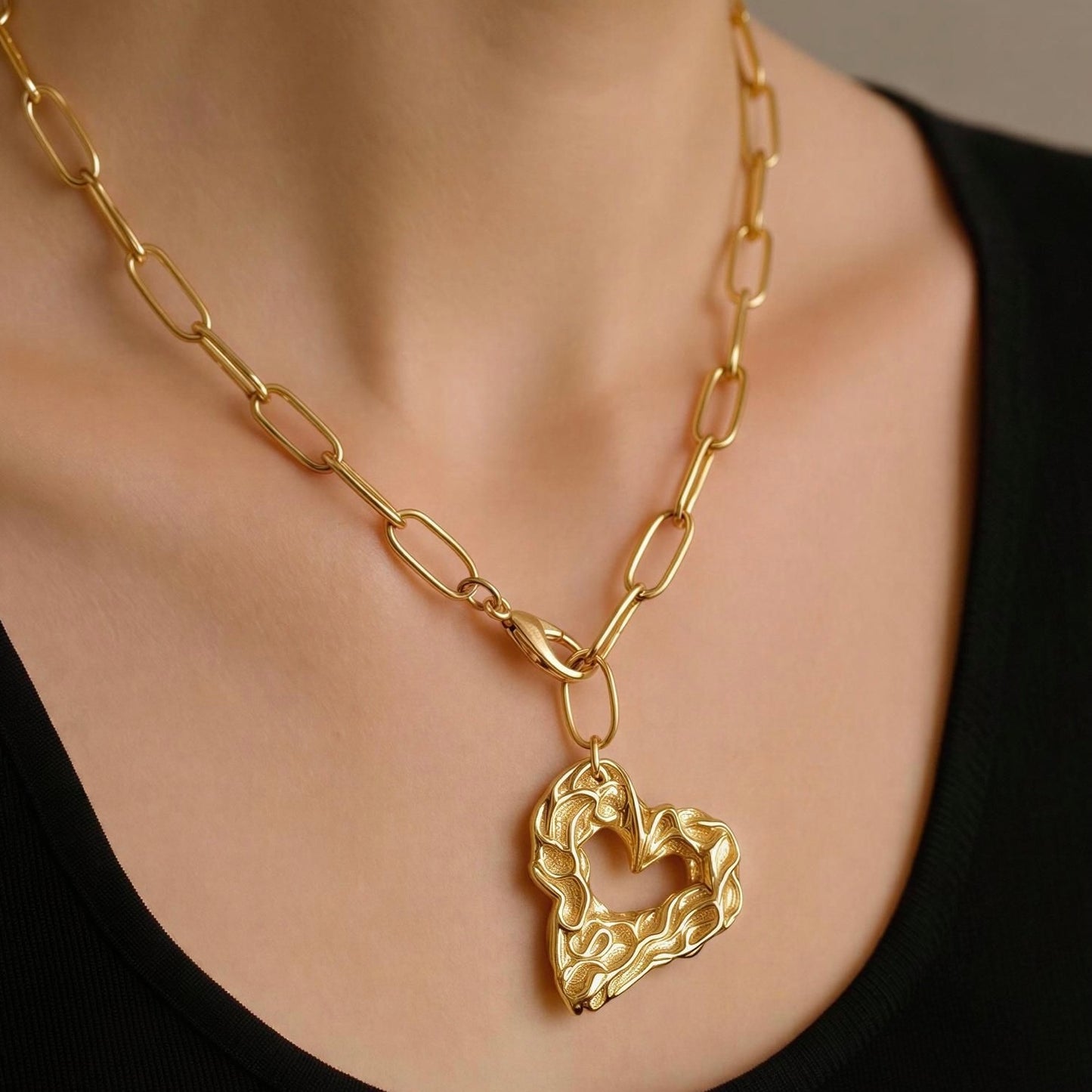 Collar eslabones corazón oro