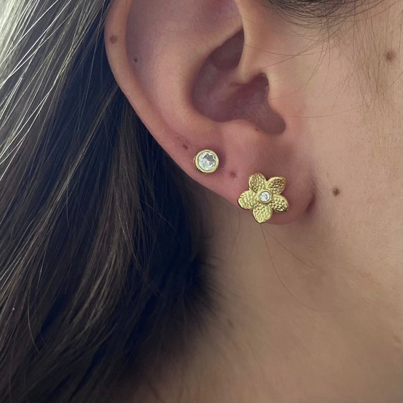 Aros mini flor oro