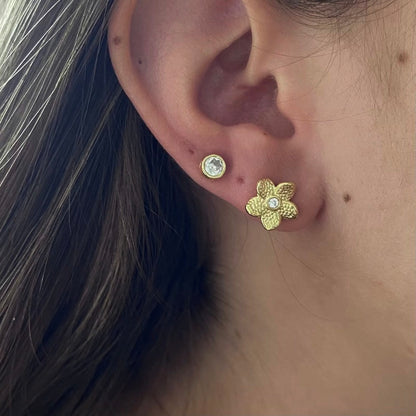 Aros mini flor oro