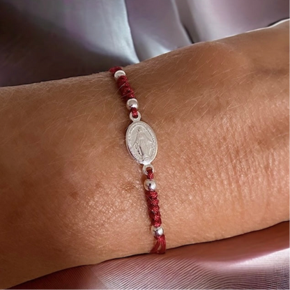 Pulsera hilo virgen de los rayos plata