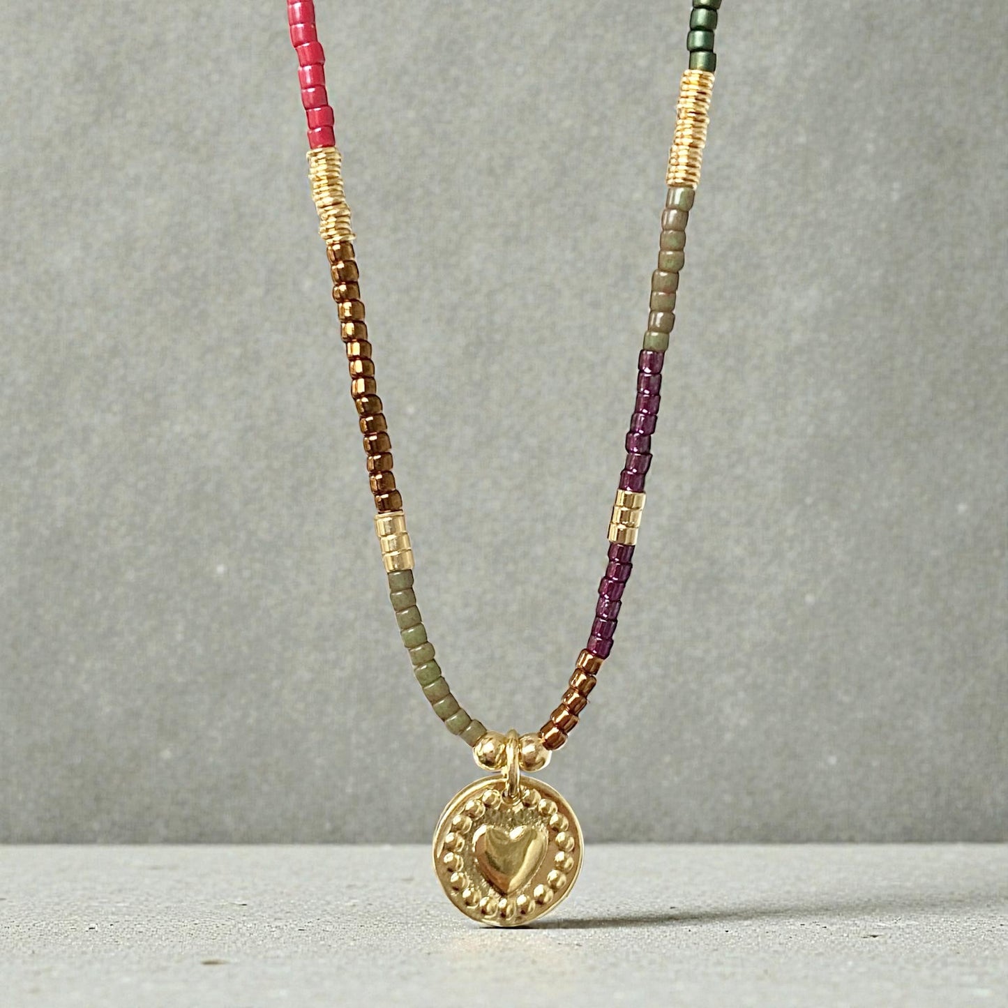 Collar etro corazón oro