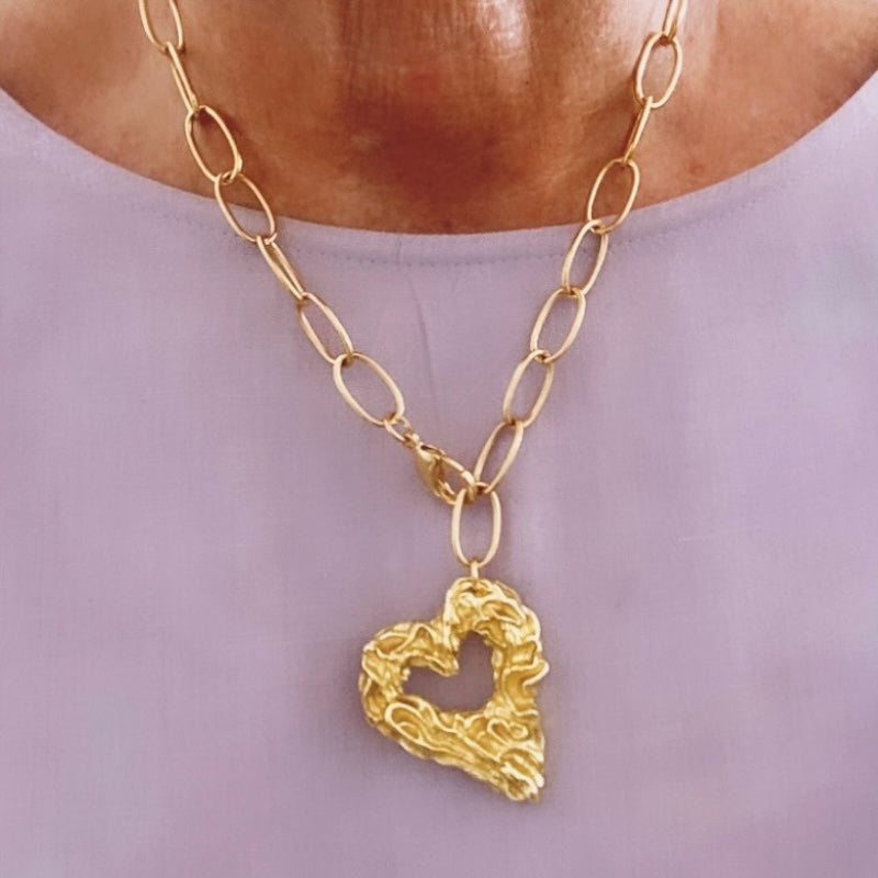 Collar eslabones corazón oro