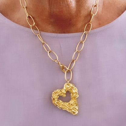 Collar eslabones corazón oro