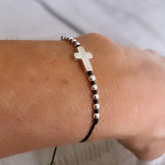 Pulsera hilo cruz silver