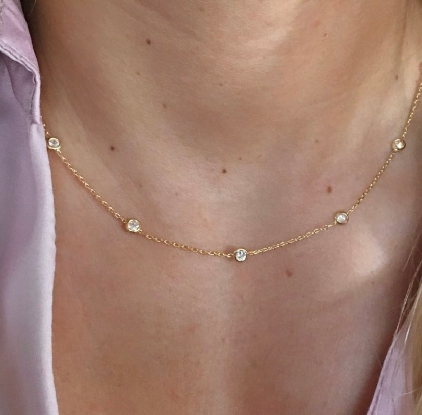 Collar ema circones oro
