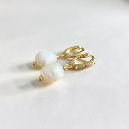 Aros argolla circones perla oro