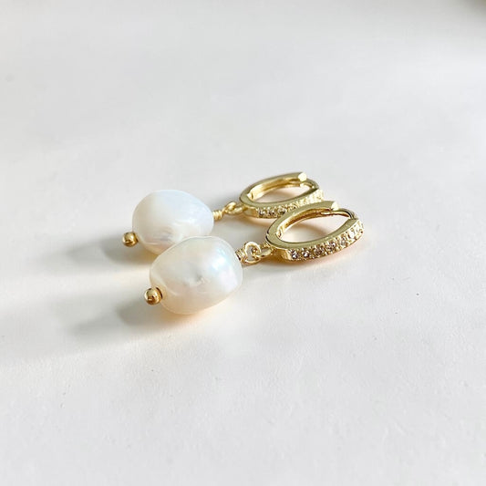 Aros argolla circones perla oro