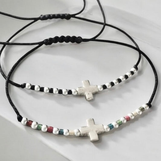 Pulsera hilo cruz plata