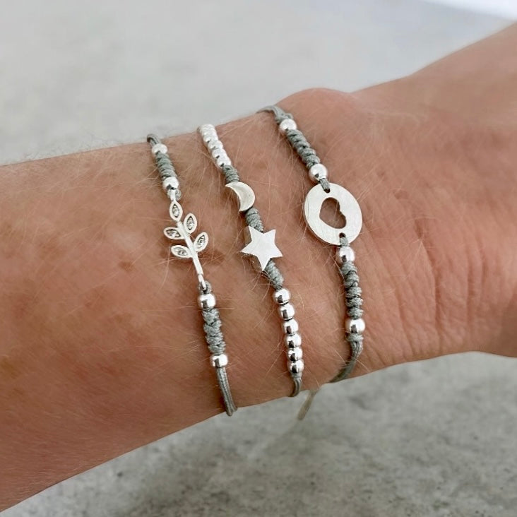Pulsera hilo hojita circones plata